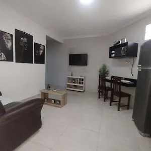 Solares Le Bien Proximo A Apartamento